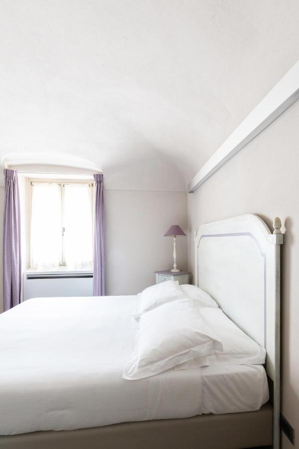 Hotel Vincafe Alba  Zewnętrze zdjęcie