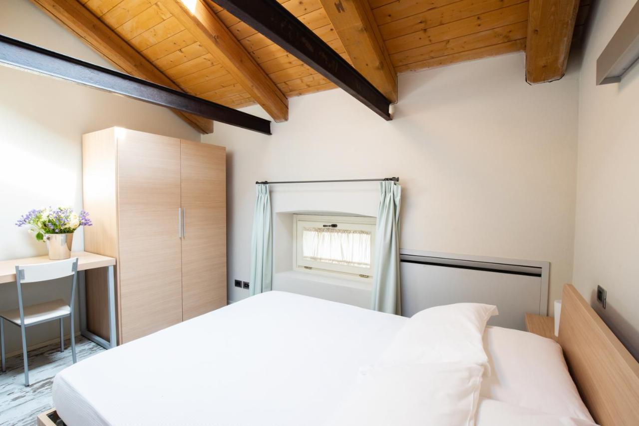 Hotel Vincafe Alba  Zewnętrze zdjęcie